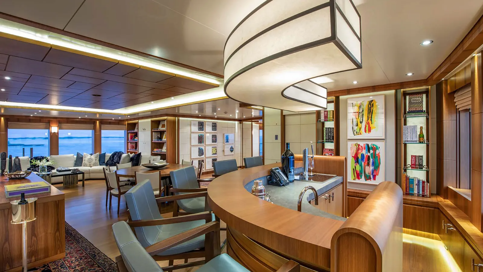 MAN OF STEEL - Photo 3